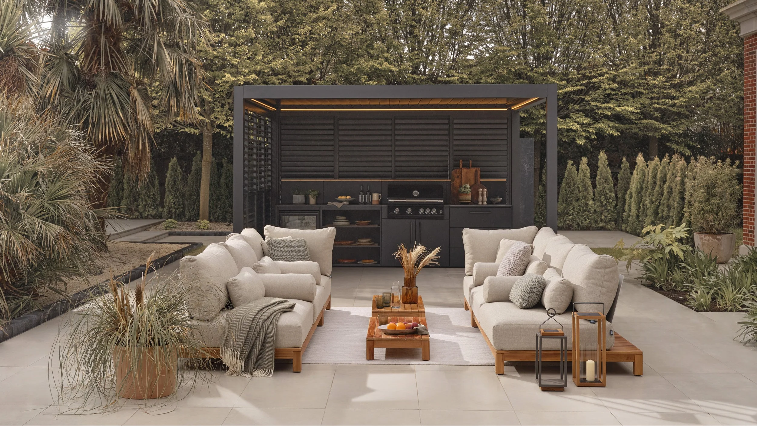 Elevate Your Outdoor Living Experience